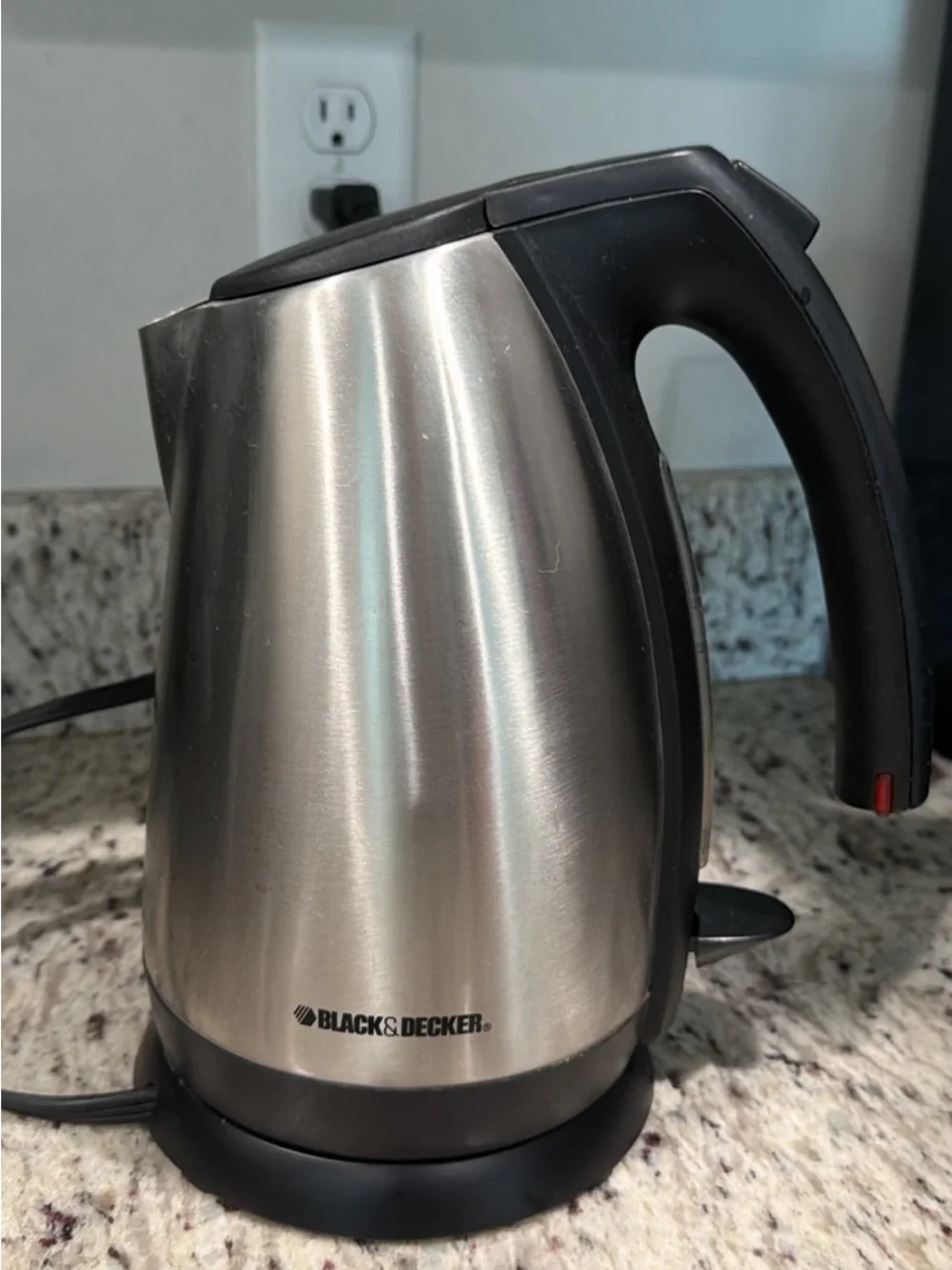 Black & Decker Stainless Steel Electric Kettle in Silver and Black